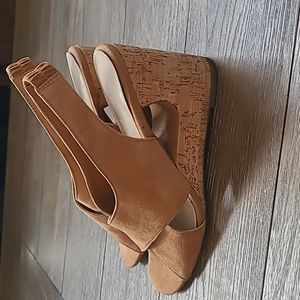 Com & Sens wedge sandals womens size 7.5 tan